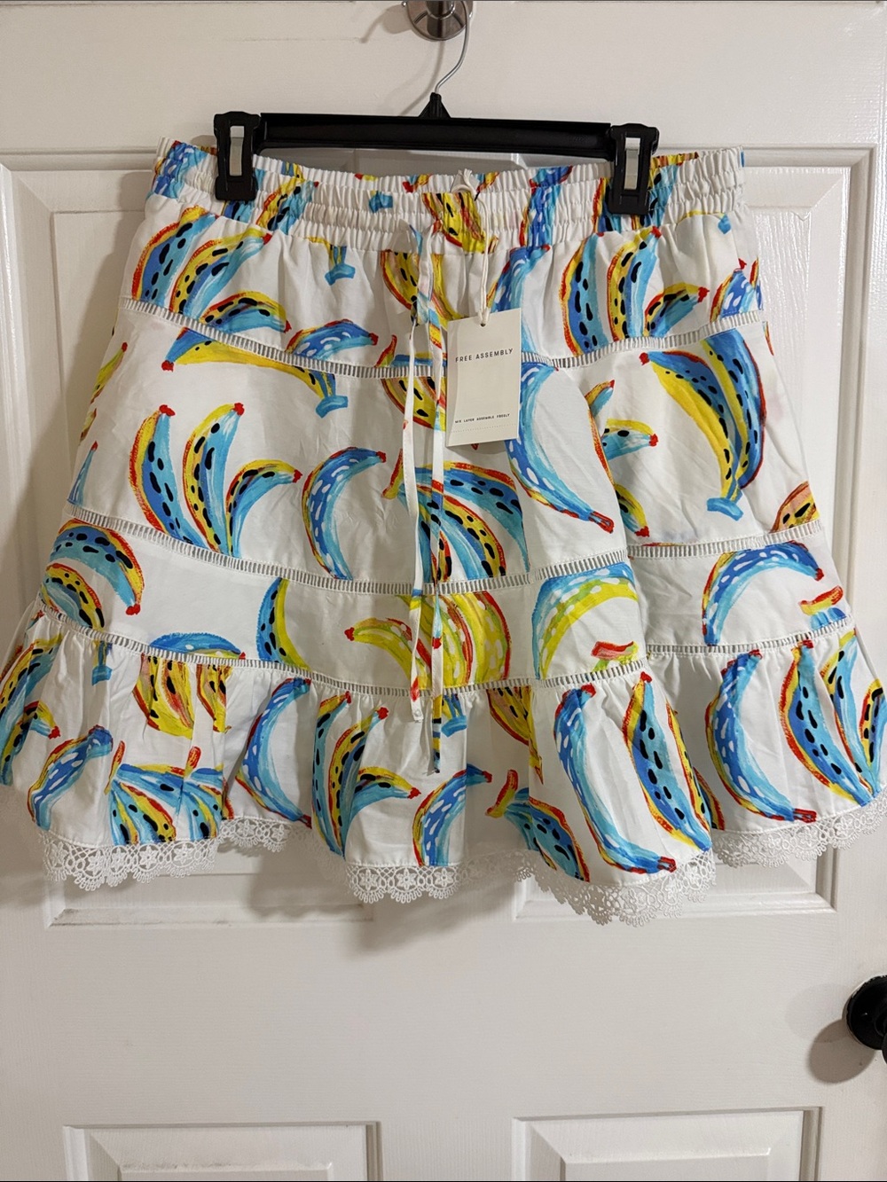 Women’s White Banana-Print A-Line Skirt